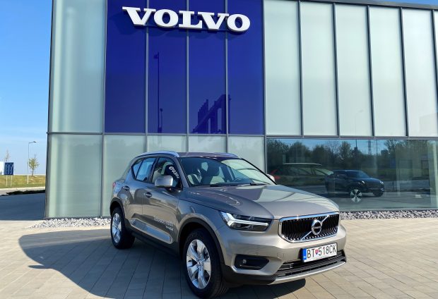 Volvo XC40 T3 Momentum Pro AT8 (zdroj: volvo.topautobratislava.sk)
